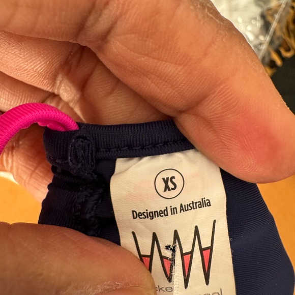 Elegant Navy and Pink Bikini Top - Picture 4 of 6